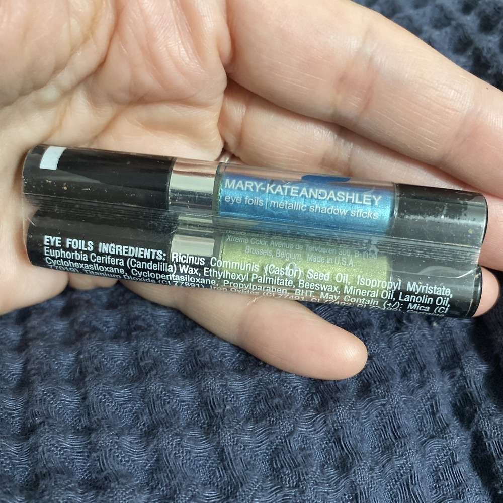 Mary Kate & Ashley Eye Foils Metallic Shadow Sticks Waterfall Eyeshadow Sealed